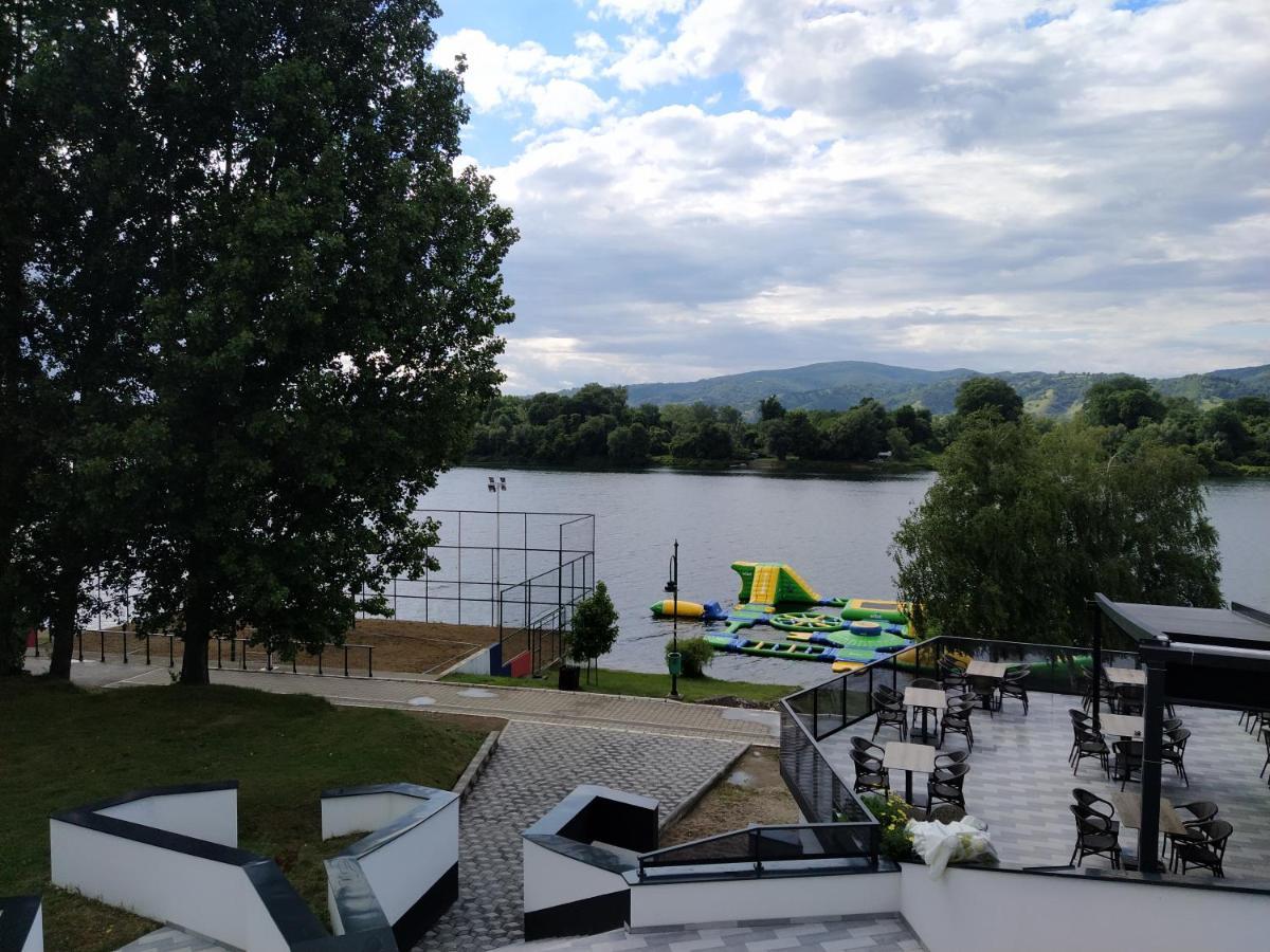 Prenociste Srebrno Jezero 호텔 Veliko Gradište 외부 사진