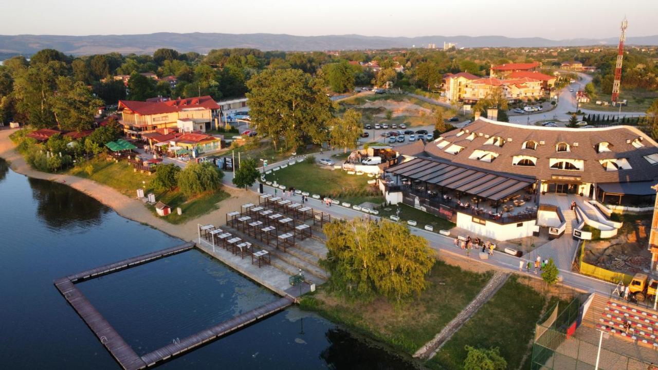 Prenociste Srebrno Jezero 호텔 Veliko Gradište 외부 사진